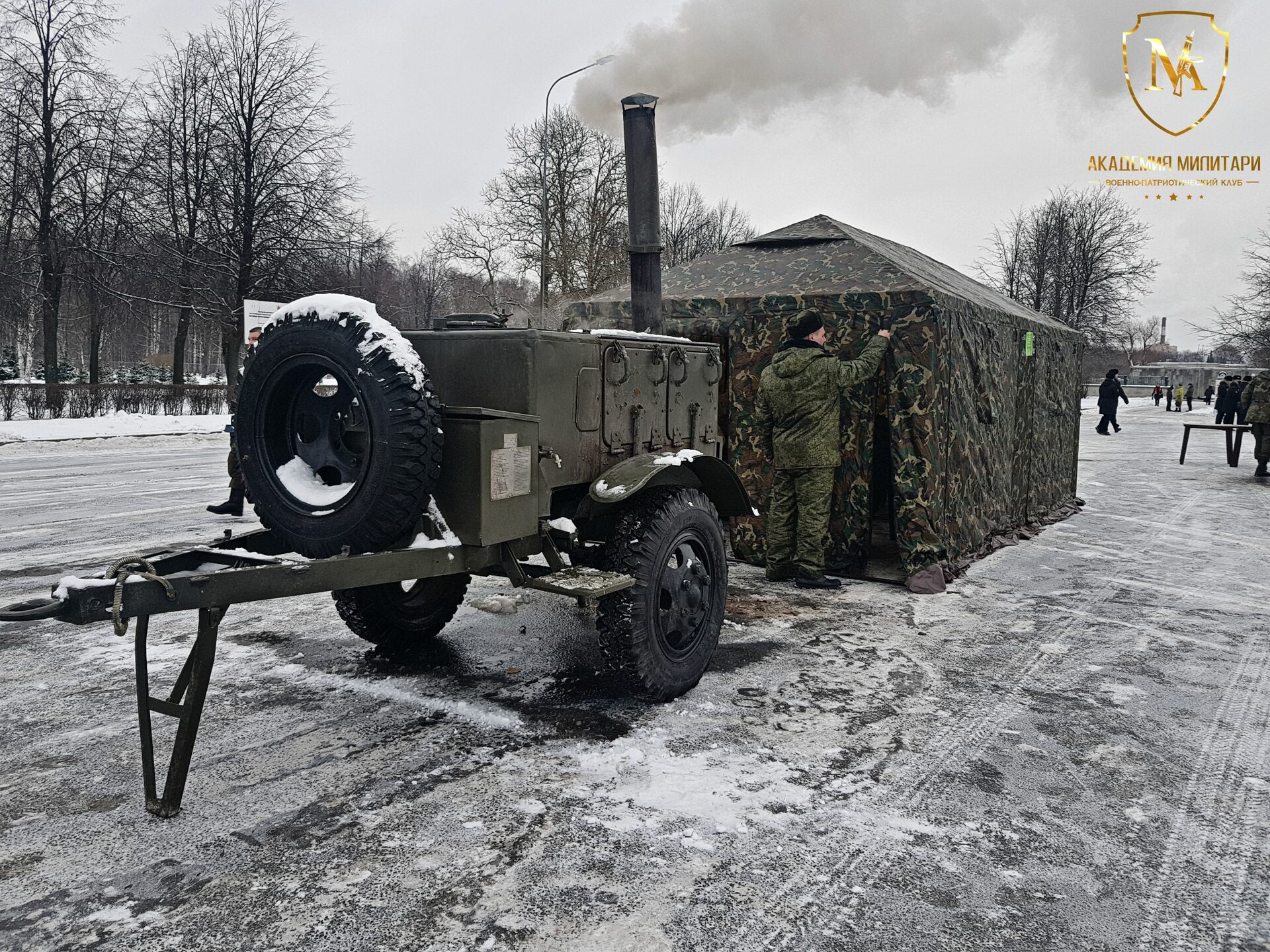 Гречневая каша с тушенкой из настоящей военной (армейской) полевой кухни